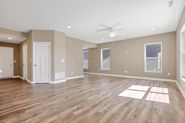 Building Photo - 7309 Celebration Dr