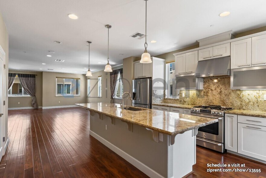 Building Photo - 5823 Brandon Ct
