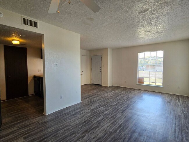 Building Photo - SECTION 8/HUD ACCEPTED - COMING SOON!!!