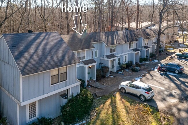 Primary Photo - Desoto Courts | Townhome | Furnished