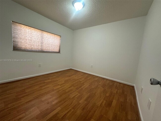 Building Photo - 2891 W 76th St
