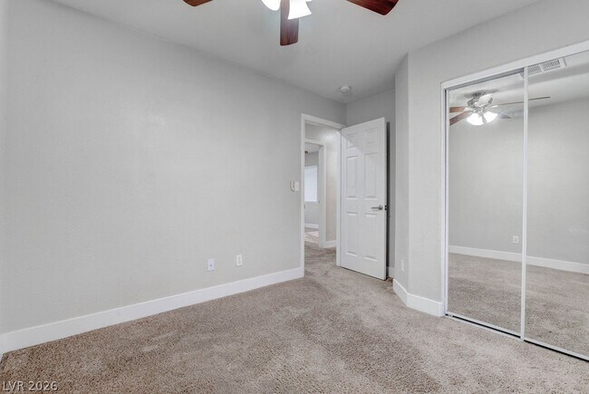 Building Photo - 6469 Abbey Door Ct