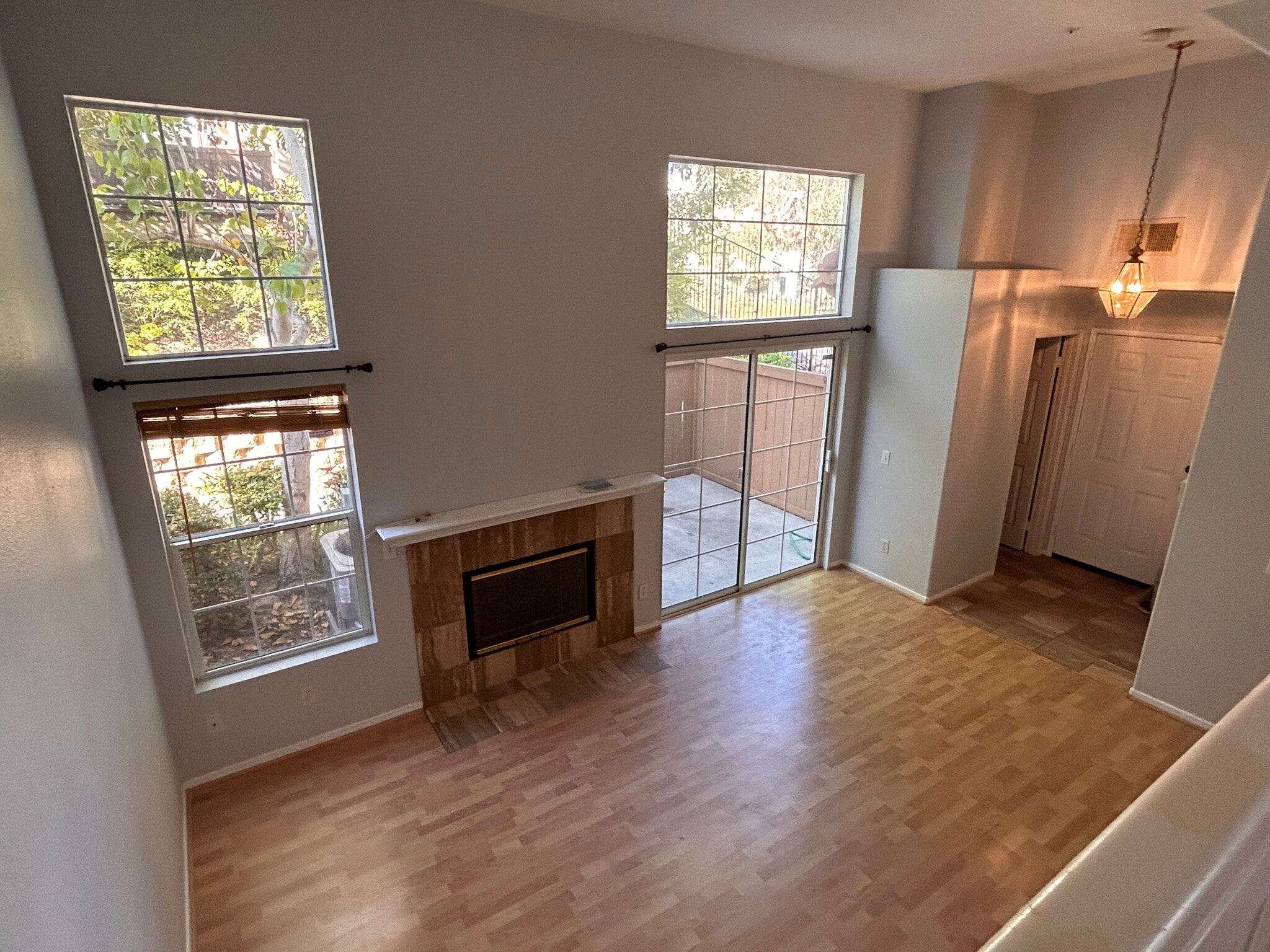 Building Photo - 10242 Wateridge Cir