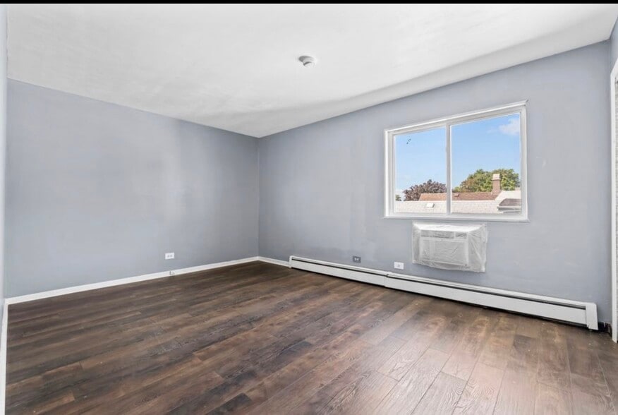 Building Photo - 3243 S 49th Ave