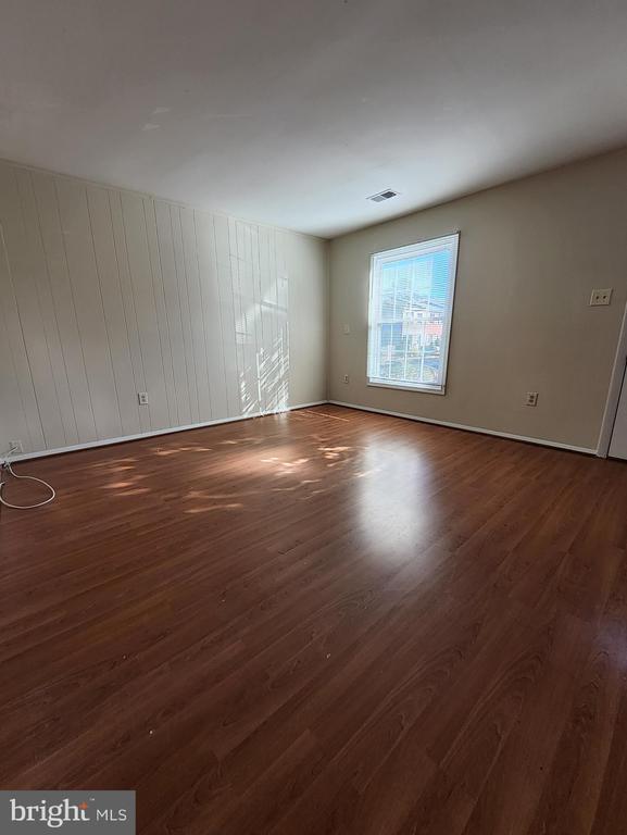 Building Photo - 16550 Sherwood Pl