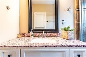 Building Photo - 231 Cody St