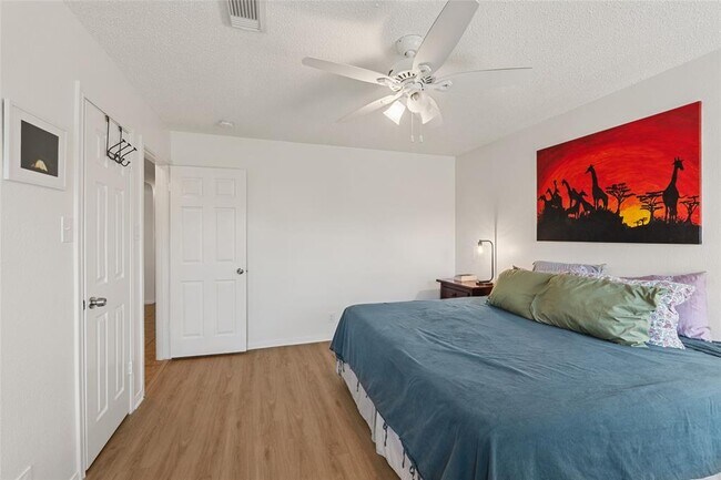 Building Photo - 3101 Hailey Ln
