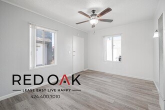 Building Photo - 12145 Pine St