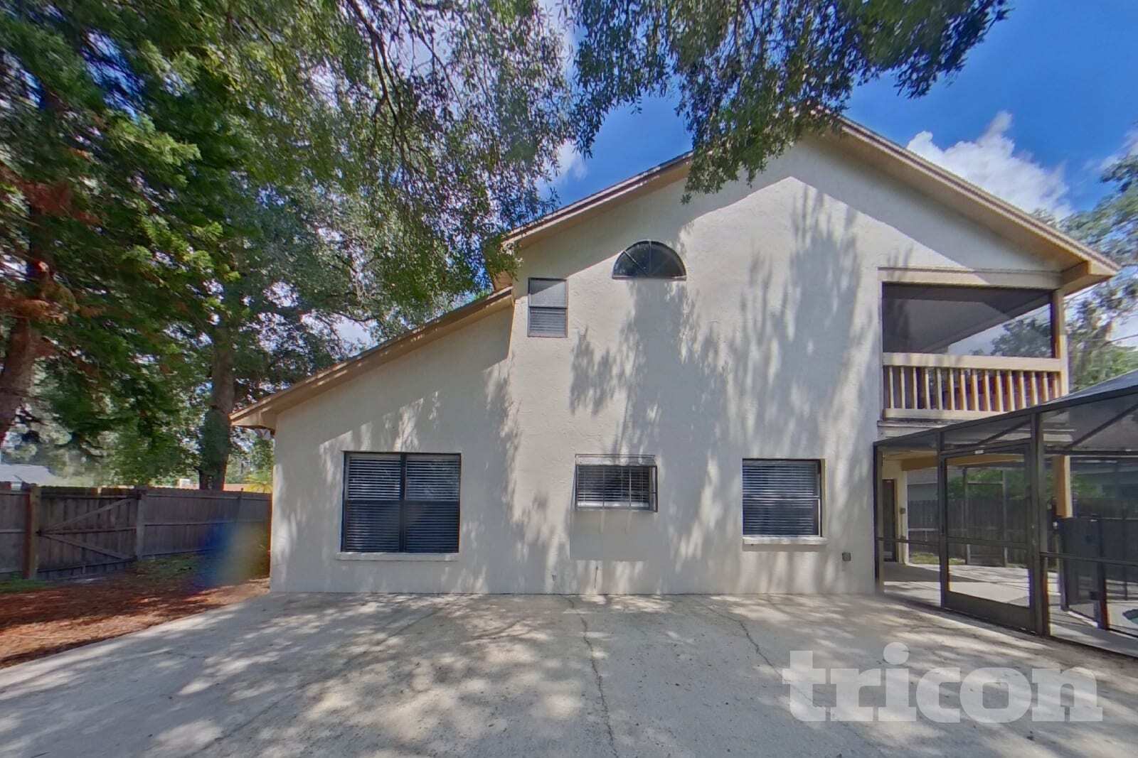 Building Photo - 15130 Heathridge Dr