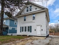 Building Photo - 1268 Pondview Ave