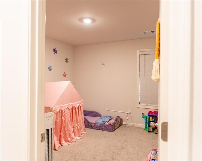 Building Photo - 510 Scenic Pass