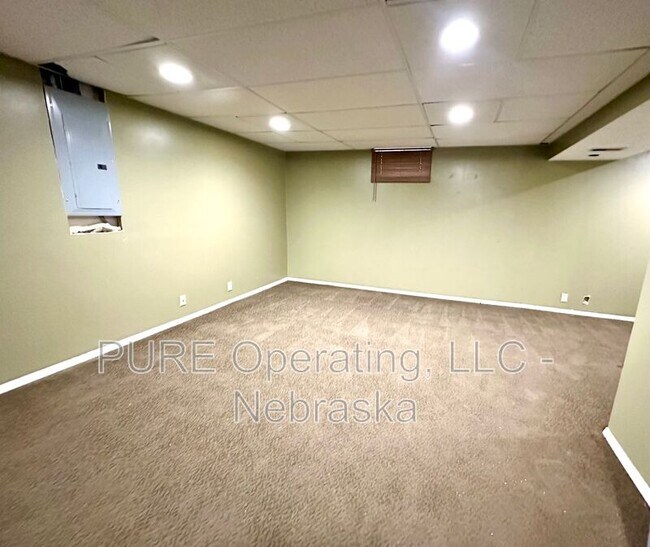 Building Photo - 5018 S 163rd St
