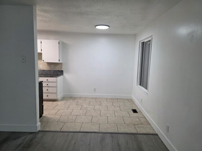 Building Photo - 1455 W Layton 4-plex