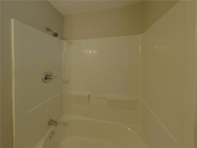 Building Photo - 16377 Duluth Ave SE