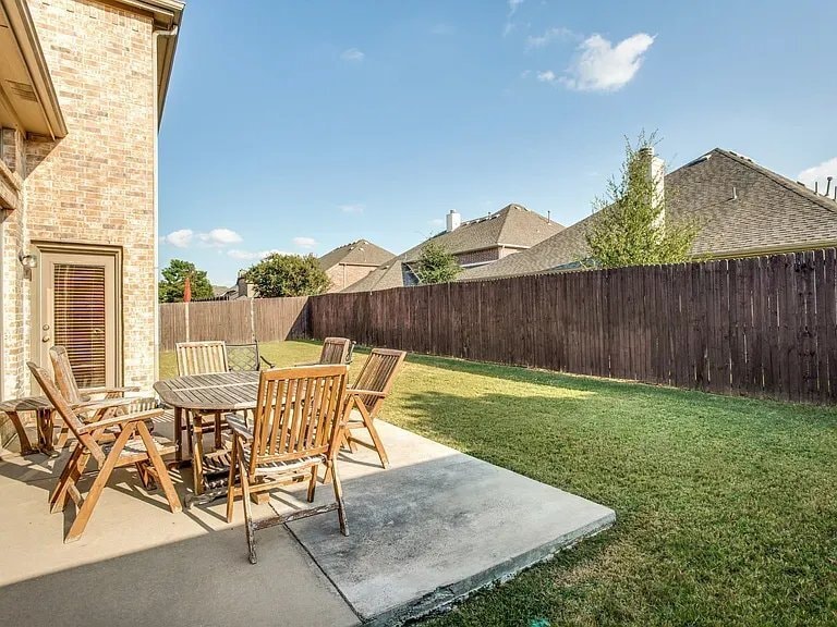 Building Photo - 9595 Knight Ln