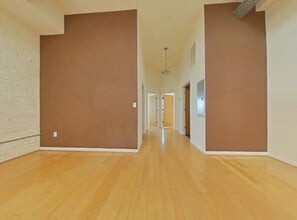 Building Photo - 1011 W Marshall St