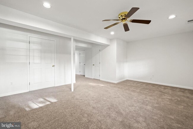 Building Photo - 2916 Bridgehampton Ct