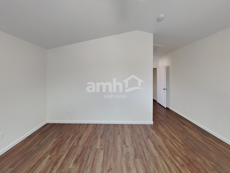 Building Photo - 2857 E Denim Trail