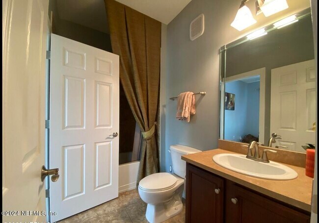 Building Photo - 9823 Tapestry Park Circle