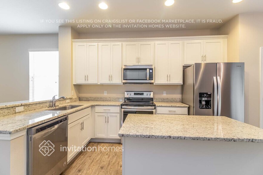 Building Photo - 30250 Cheval St