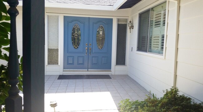 Building Photo - Lovely Home in Oakmont 55+ Senior community