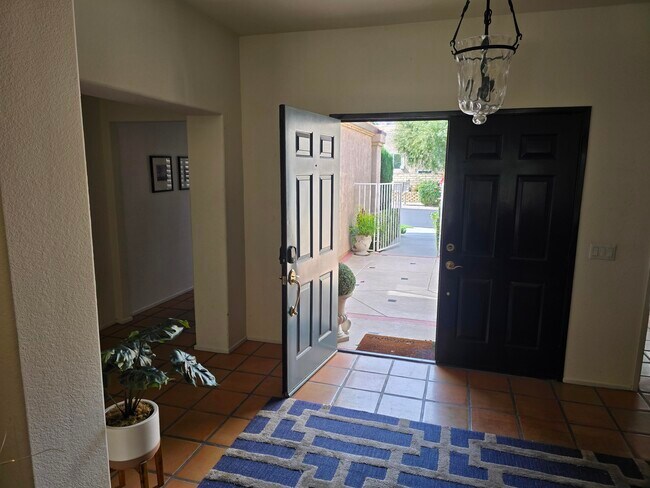 Building Photo - 48127 Vista Cielo