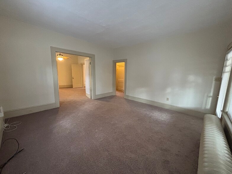 Building Photo - 1507 Hampton Ave SW