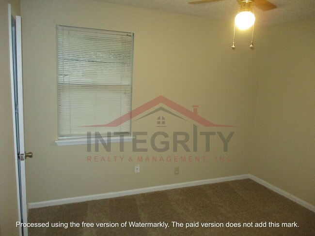 Building Photo - 3Bed/2bath in the heart of Orange Park