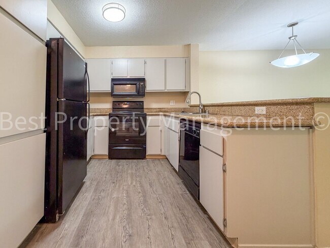 Building Photo - Perfect Shape Monte Merano Condo next to Fremont Bart Station