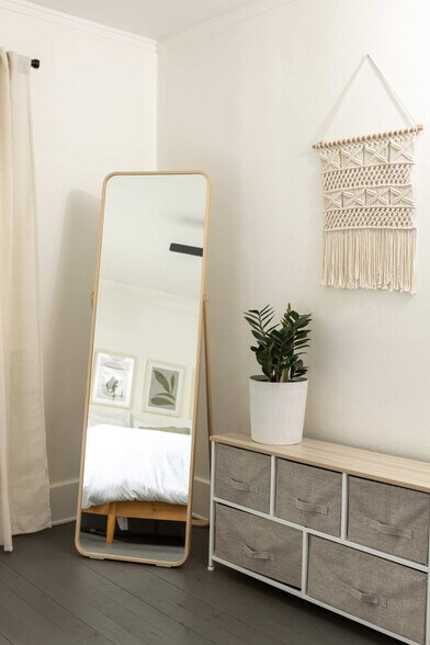 Building Photo - 522 W Franklin St