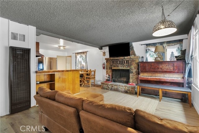 Building Photo - 360 Maple Ln