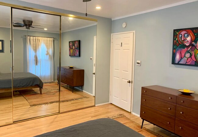 Building Photo - Beautiful 2 bed 2 bath