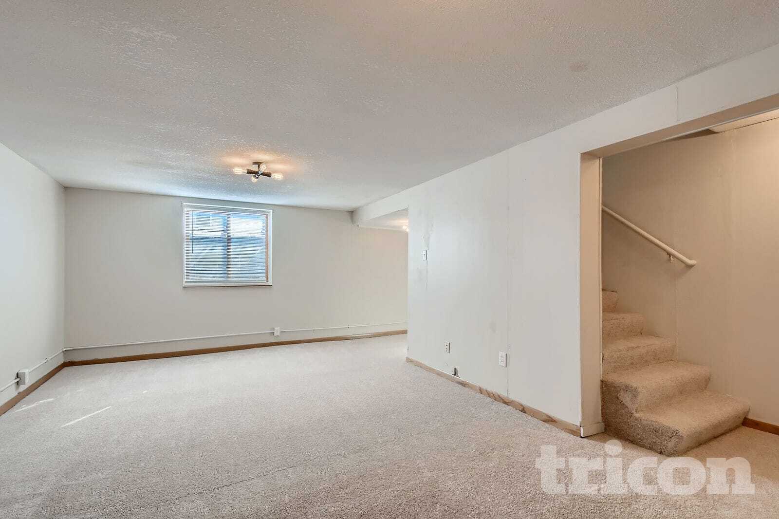 Building Photo - 3701 Woodbine Ln