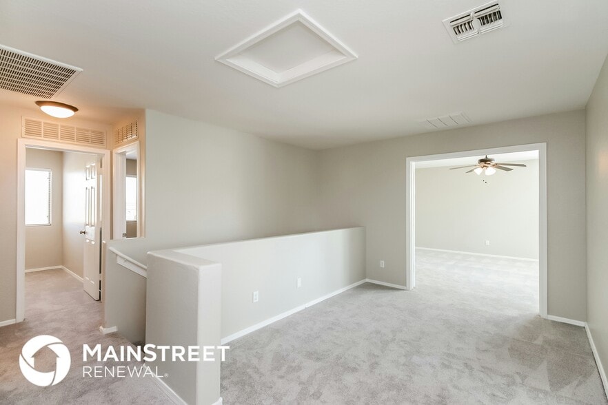 Building Photo - 3618 W Vineyard Rd