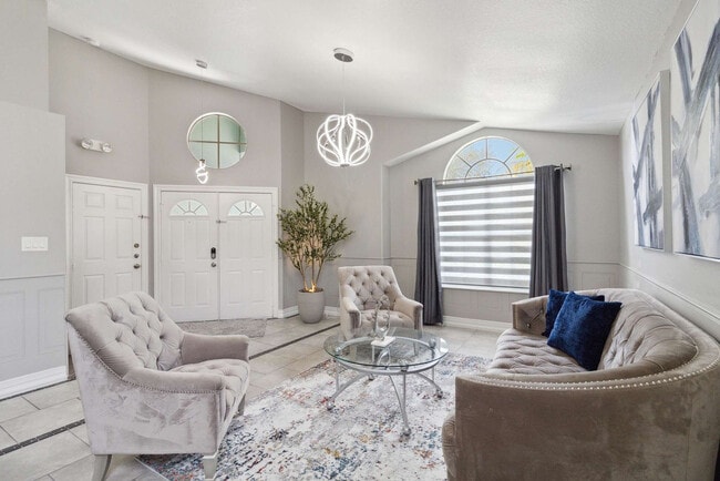 Building Photo - 4931 Dunmore Ln