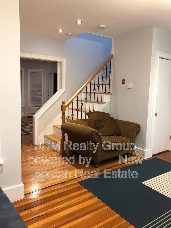 Building Photo - 18 West St