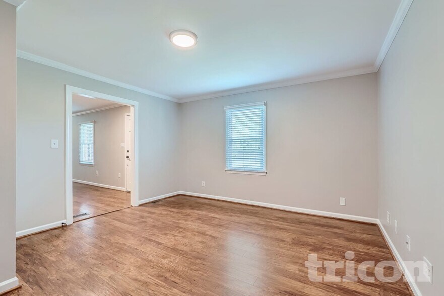 Building Photo - 2201 Fox Hunt Dr