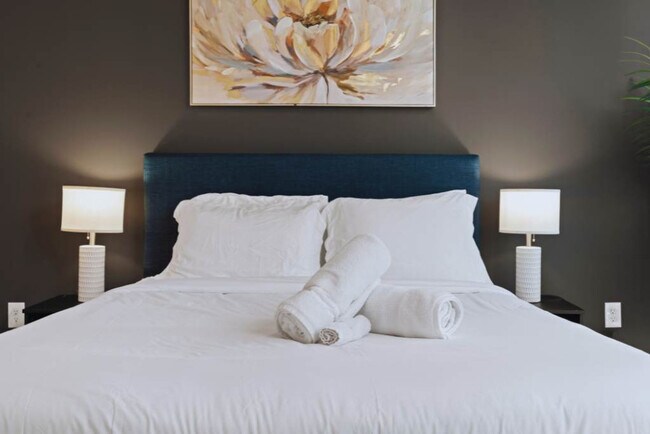 Building Photo - 1214 N American St