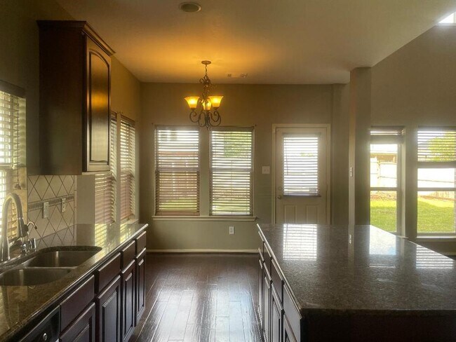 Building Photo - 8303 Kerrington Glen Dr
