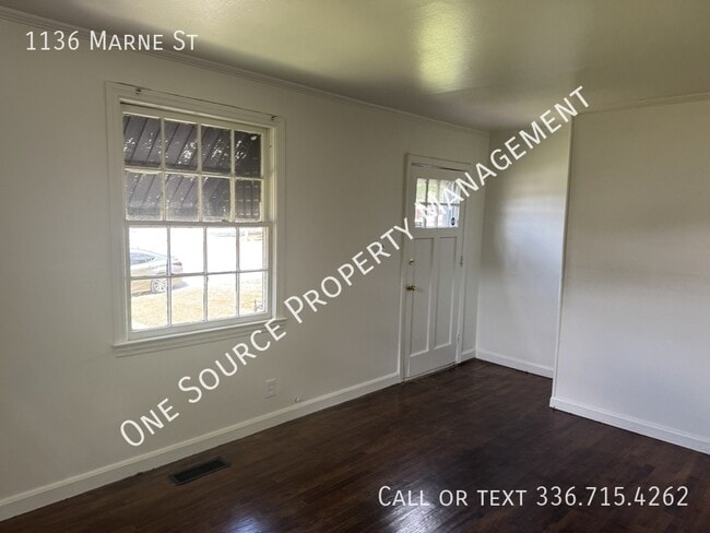 Building Photo - 1136 Marne St