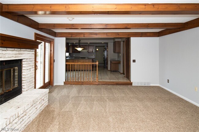 Building Photo - 18038 Heritage Trail