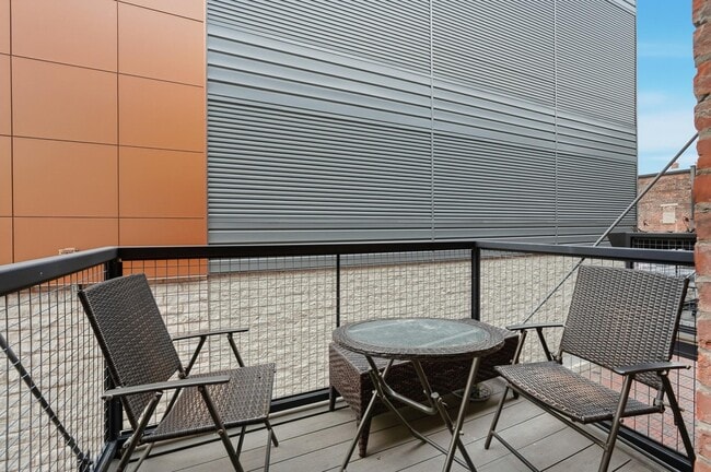 Building Photo - 408 Scott St