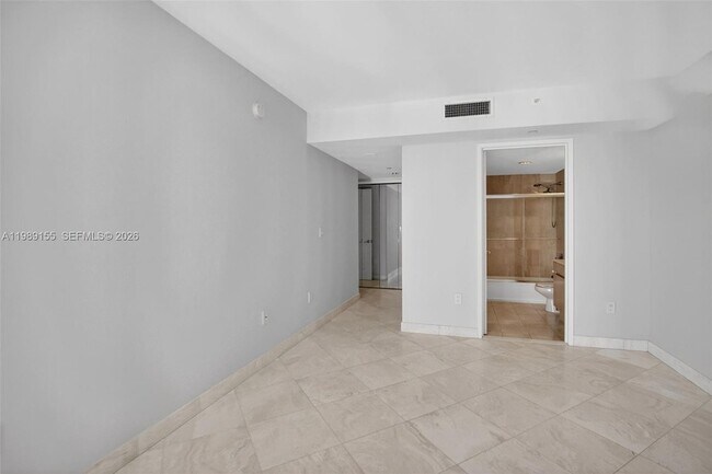 Building Photo - 18671 Collins Ave
