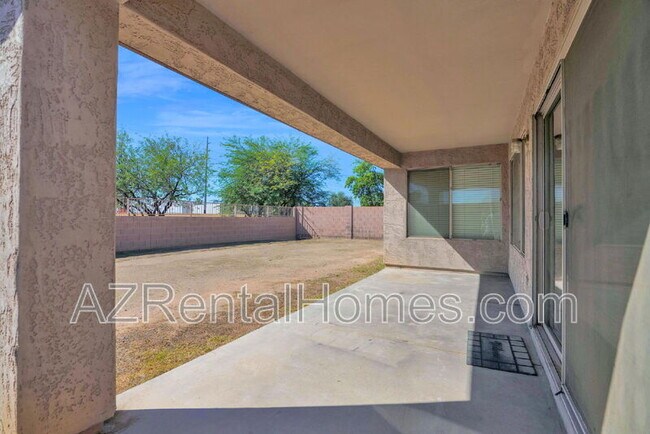 Building Photo - 11187 W Tonto St