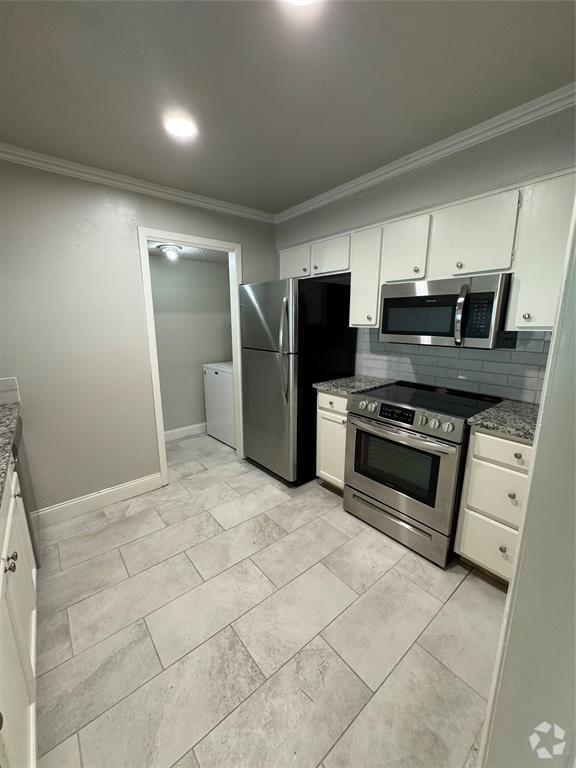 Building Photo - 20309 Sunny Shores Dr