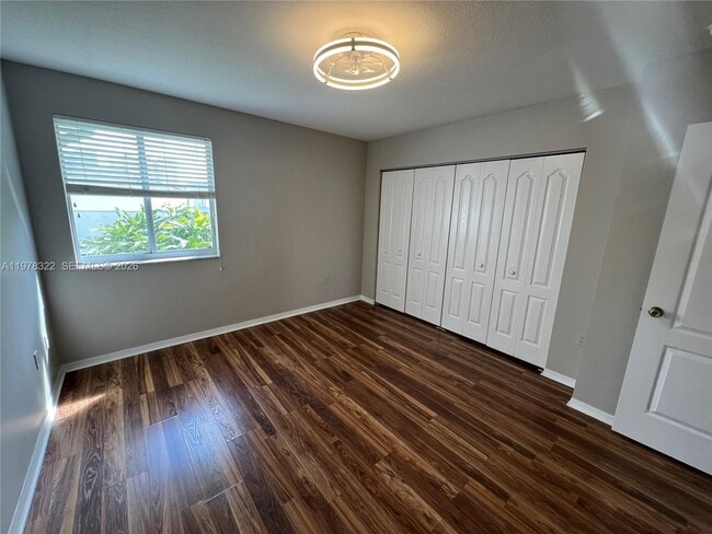 Building Photo - 110 SW 109th Ave