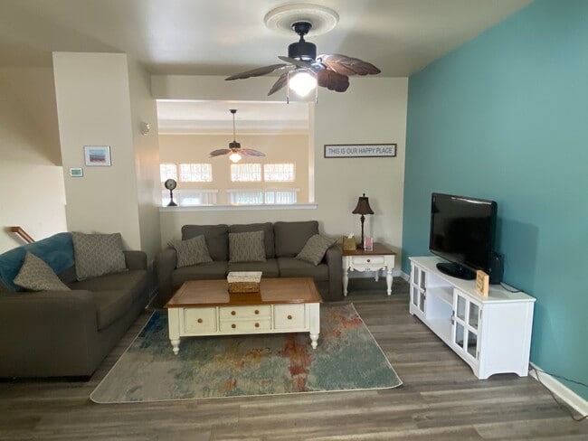 Building Photo - 38335 N Mill Ln