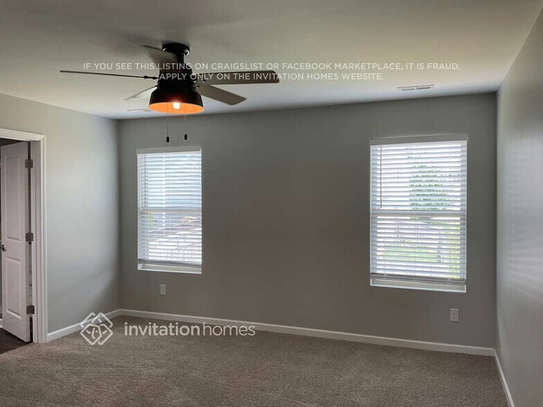 Building Photo - 1047 Lonergan Cir