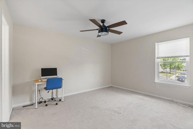 Building Photo - 424 Revere Dr