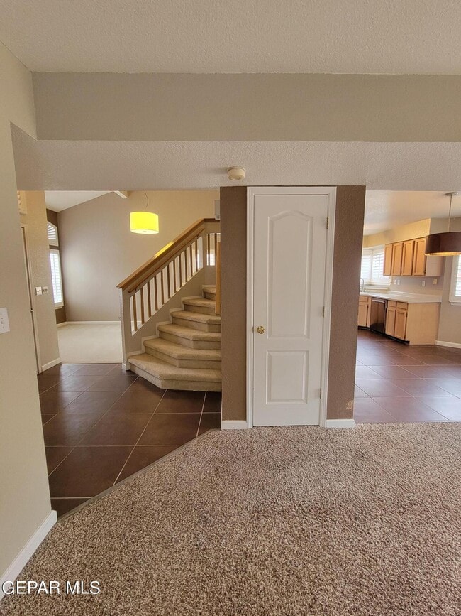 Building Photo - 7225 Tierra Taos Dr